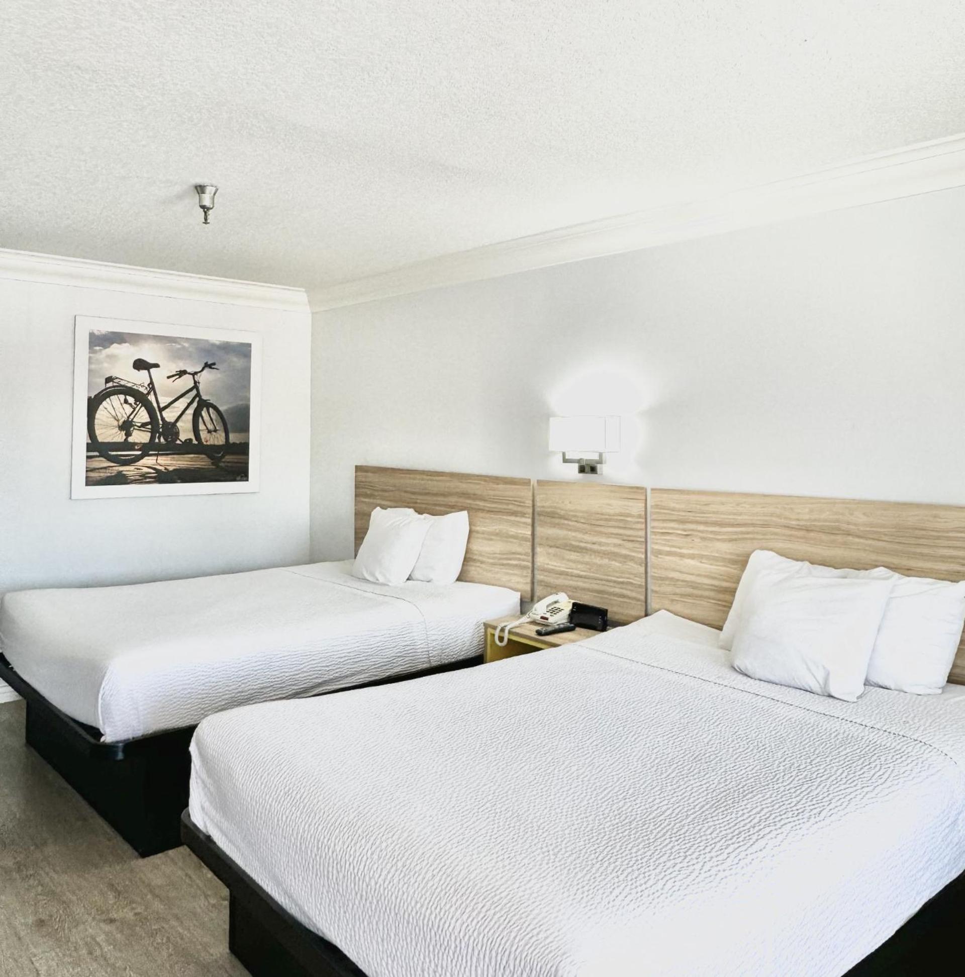 Days Inn By Wyndham Near City Of Hope Duarte Exterior foto